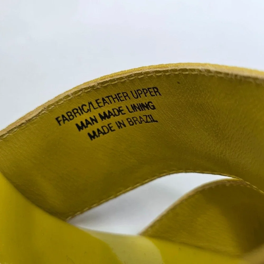 BCBGMAXAZRIA Women's Wedge Heel Size 6 B EU 36 Yellow Strappy Slip On Sandals